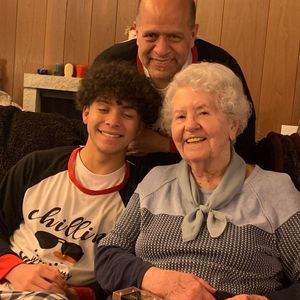 Meet your Posher, Joy